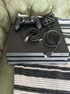 Satılık PS4 Pro 1Tb