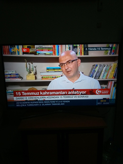 Yeni Samsunglar hep böyle mi? Yandan izlenmiyor.