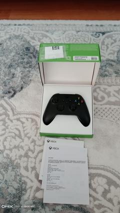 [SATILDI] Satlik Xbox 9.nesil Gamepad garantili carbon black