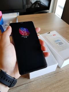 Xiaomi Mi 8 SE 1 Aylık 6/64 Space Gray Kayıtlı