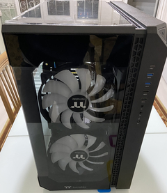 Thermaltake view51 airflow kasa