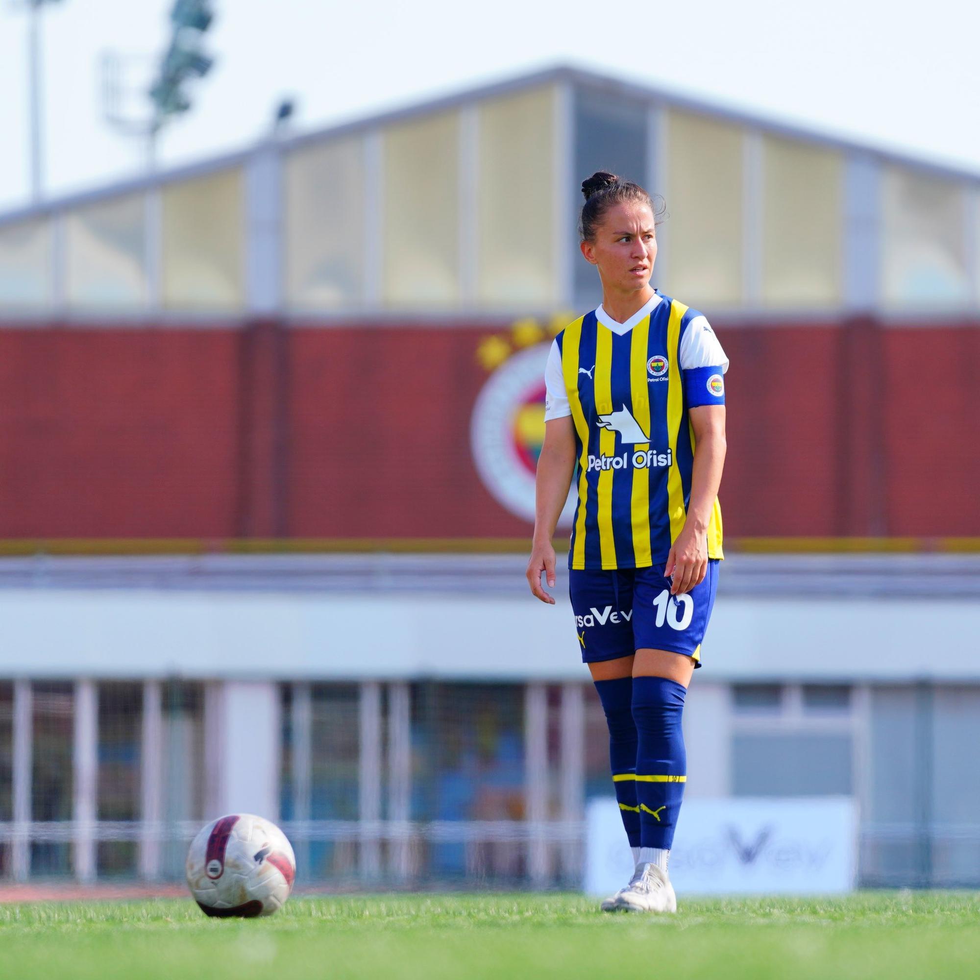 💛💙 Fenerbahçe Kadın Futbol Takımı [ANA KONU]