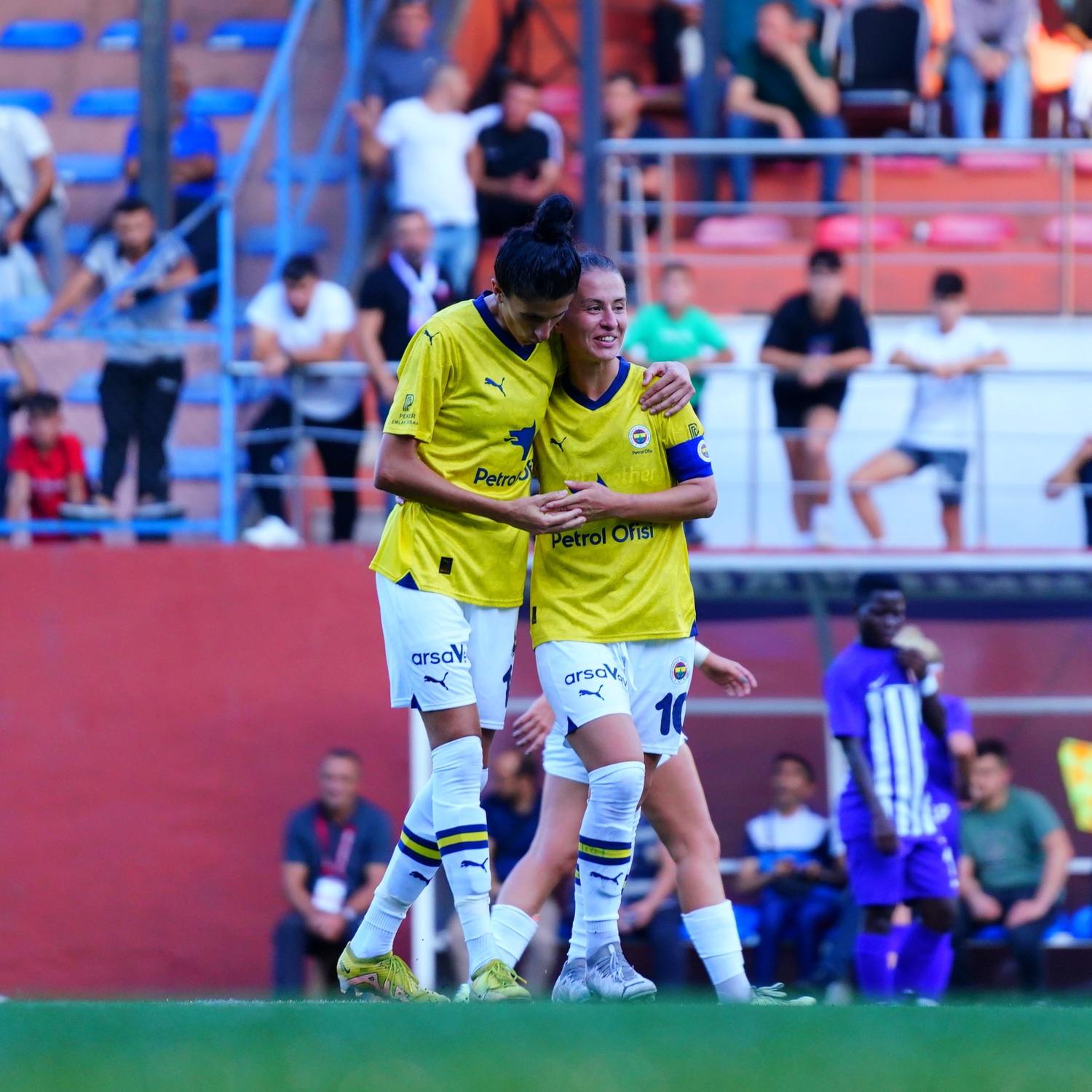 💛💙 Fenerbahçe Kadın Futbol Takımı [ANA KONU]