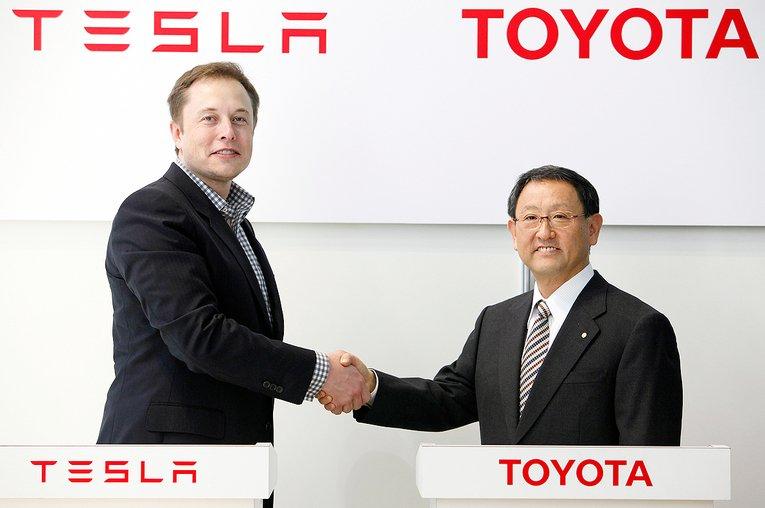 Toyota, 2023'te araç satışlarında rekor kırarak liderliğini korudu