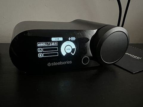 Arctis Nova Pro Wireless + WC kulaklık pedleri