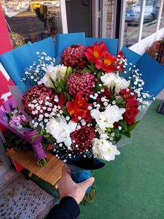 (Ankara - Bahçelievler) 8 Mart Çiçek Siparişlerinizi Alıyoruz!