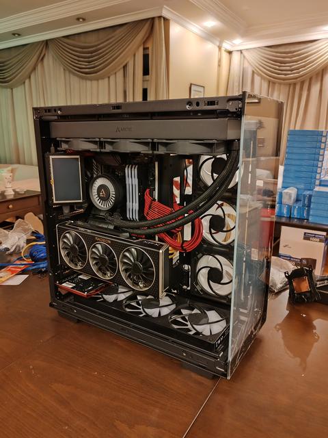 DeepCool MORPHEUS 420mm destekli, dijital göstergeli, pcie4.0 Riser... Transformers gibi kasa 5799TL