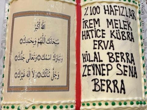 Kur'an-ı Kerim tasarımlı pasta