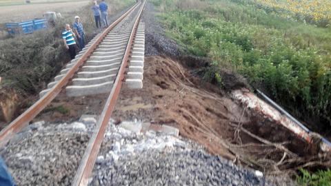 Çin, 600 km/s hıza ulaşabilen dünyanın en hızlı trenini piyasaya sürdü