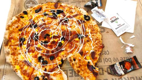 Sbarro pizza rezaleti (Buna pizza diyorlar)