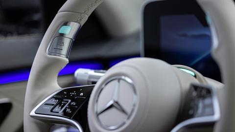 DÜNYADA İLK SEVİYE 3 OTONOM SİSTEMİ MERCEDES PİYASAYA SÜRDÜ