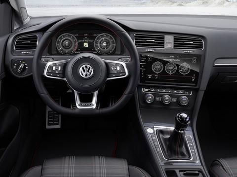 Güncelleme: Makyajlı 2024 Volkswagen Golf Türkiye'de manuel şanzımana sahip olacak