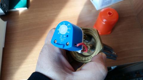 Güneş enerjili su ısıtıcı'ya rezistans takma