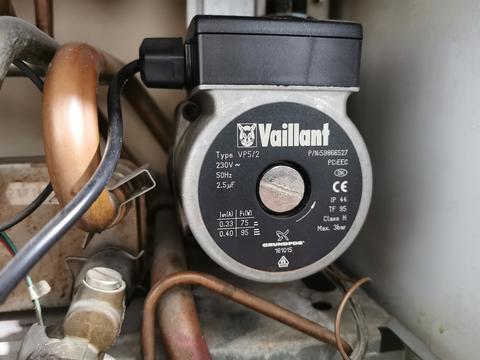 vailant kombi petekler ısınıp soğuyor sürekli