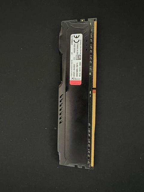 8 GB DDR4 2133 Kingston Ram / 4 GB DDR4 2400 Kingston Ram