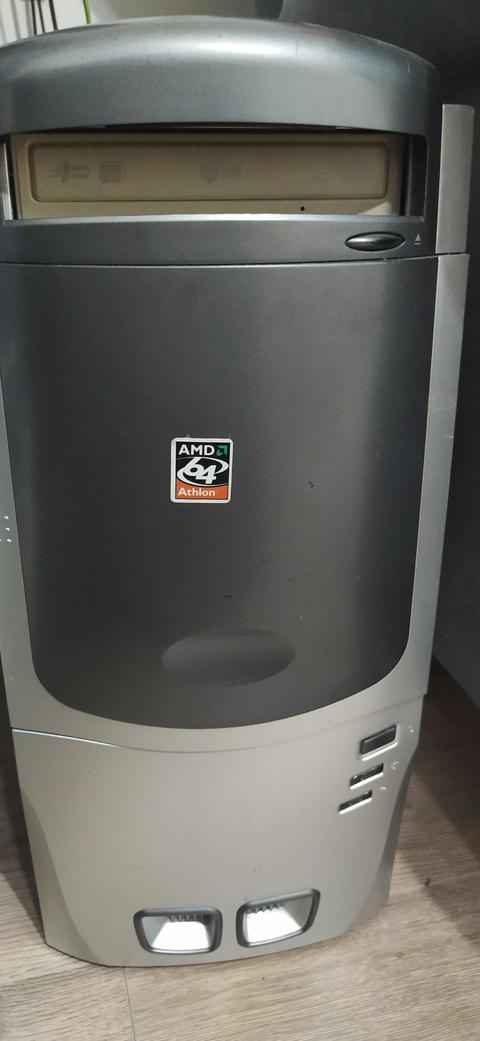 Hâlâ CD kopyalayıp Windows Media Player'da dinleyen var mı?