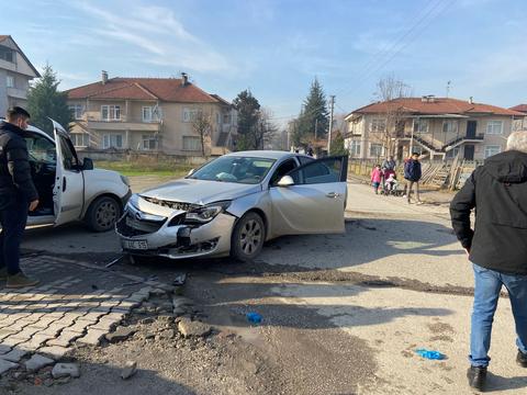 Kavşakta Kaza, Kusur Kimde?