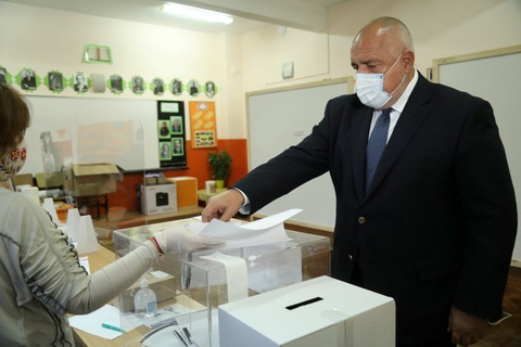 Bulgaristan'da seçimi kazanan Başbakan Borisov'un partisi GERB mecliste çoğunluğu sağlayamadı