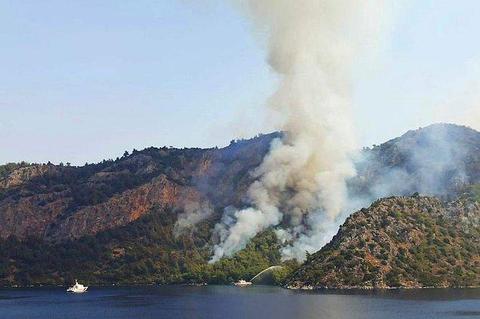 Orman Yangınları Yine Birinin İşine Yaradı: "Marmaris'te Yangından 5 Gün Sonra Otel İnşaatına İzin"
