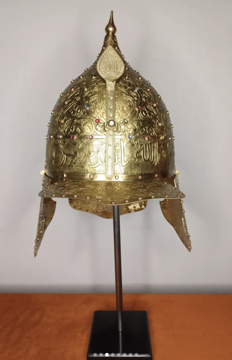 Geleneksel El İşçiliğiyle Hazırlanan Tarihî Koleksiyon Parçaları