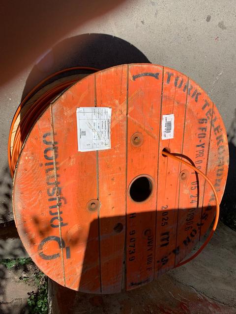 Türk Telekom binaya fiber kablo çekti