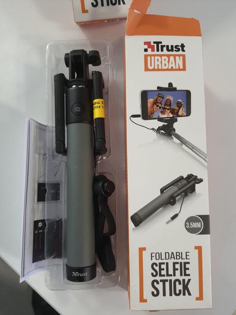 Trust 21194 Katlanır Özçekim Selfie Çubuğu (Outlet ürün) 14,90 2 ADET