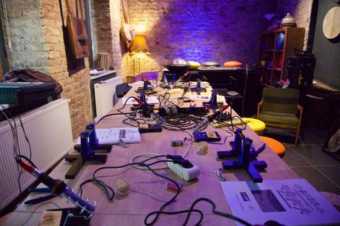 DIY Analog Drone Synthesizer Workshop