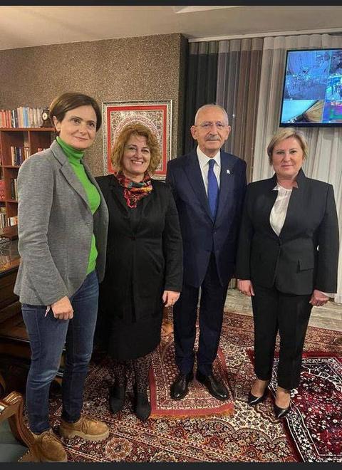 Kemal Kılıçdaroğlu'nun Seccade Üzerinde Fotoğrafı - CHP'den Açıklama Geldi