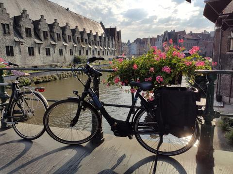Bugün dünyanın en güzel şehirlerinden birine gittim