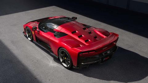 FERRARI F80 TANITILDI