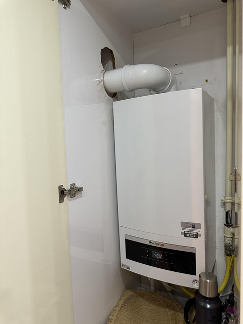 Buderus gb62 yoğuşmalı kombi aldık ama tesisatçıların yaptığına bakın.