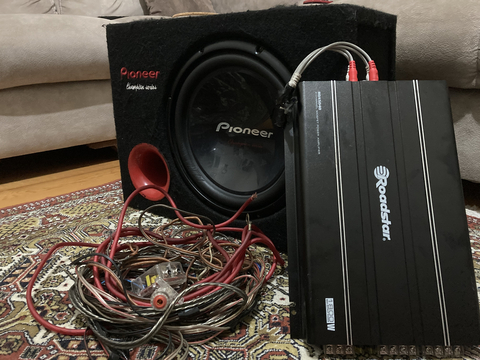 Pioneer woofer ve roadstar amfi