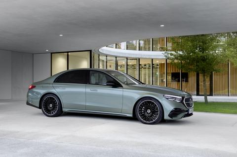 Yeni BMW 5 Serisi, tam elektrikli BMW i5 ile birlikte tanıtıldı
