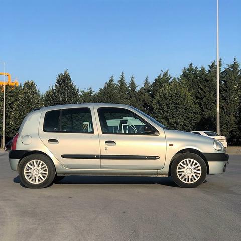 Acil Satılık Clio 1.4 RTA 2001