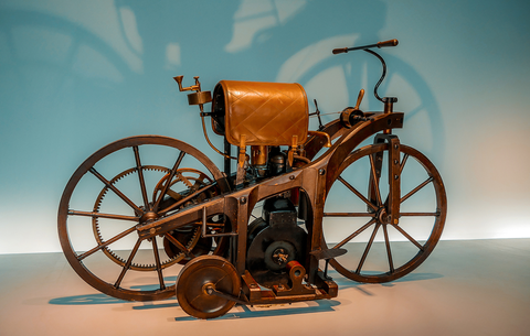 Motosiklet Dünyasında İlkler - Modelleri ve Tarihleri