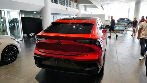 YENİ RENAULT RAFALE | ANA KONU | Passion For Life