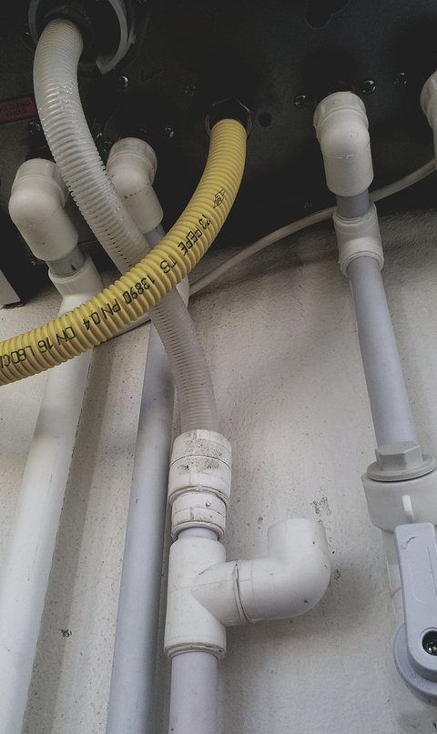 Buderus gb62 yoğuşmalı kombi aldık ama tesisatçıların yaptığına bakın.