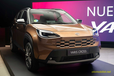 Toyota Yaris Cross'u bir kez daha makyajlamış!