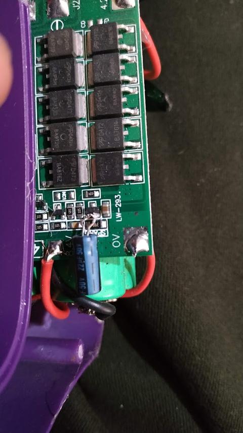 BMS kartının tekleme ve başlama sorununun çözümü. Laptop pilleri ile süpürge ve matkap çalıştırmak