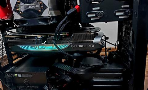 Zotac Gaming GeForce RTX 4080 16 GB Trinity Ekran Kartı İçin PSU Önerisi