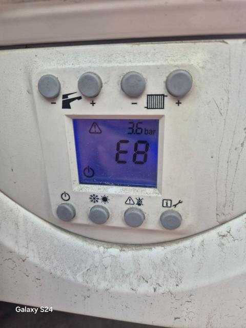 Demirdöküm Arıza Kodları: Kombinizdeki Sorunları Anlamanın En Kolay Yolu.