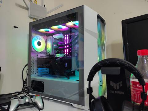 Amd Ryzen 7 7000 sistem topladım.