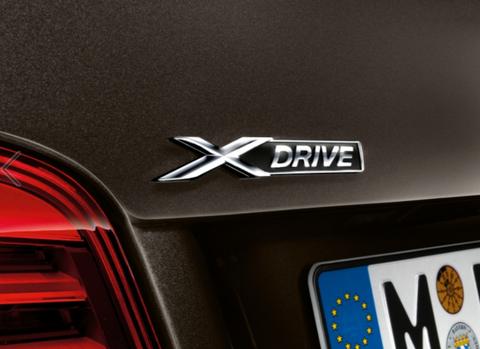 SATILIK - BMW Xdrive Logo Amblem Sticker Bagaj X drive X-drive