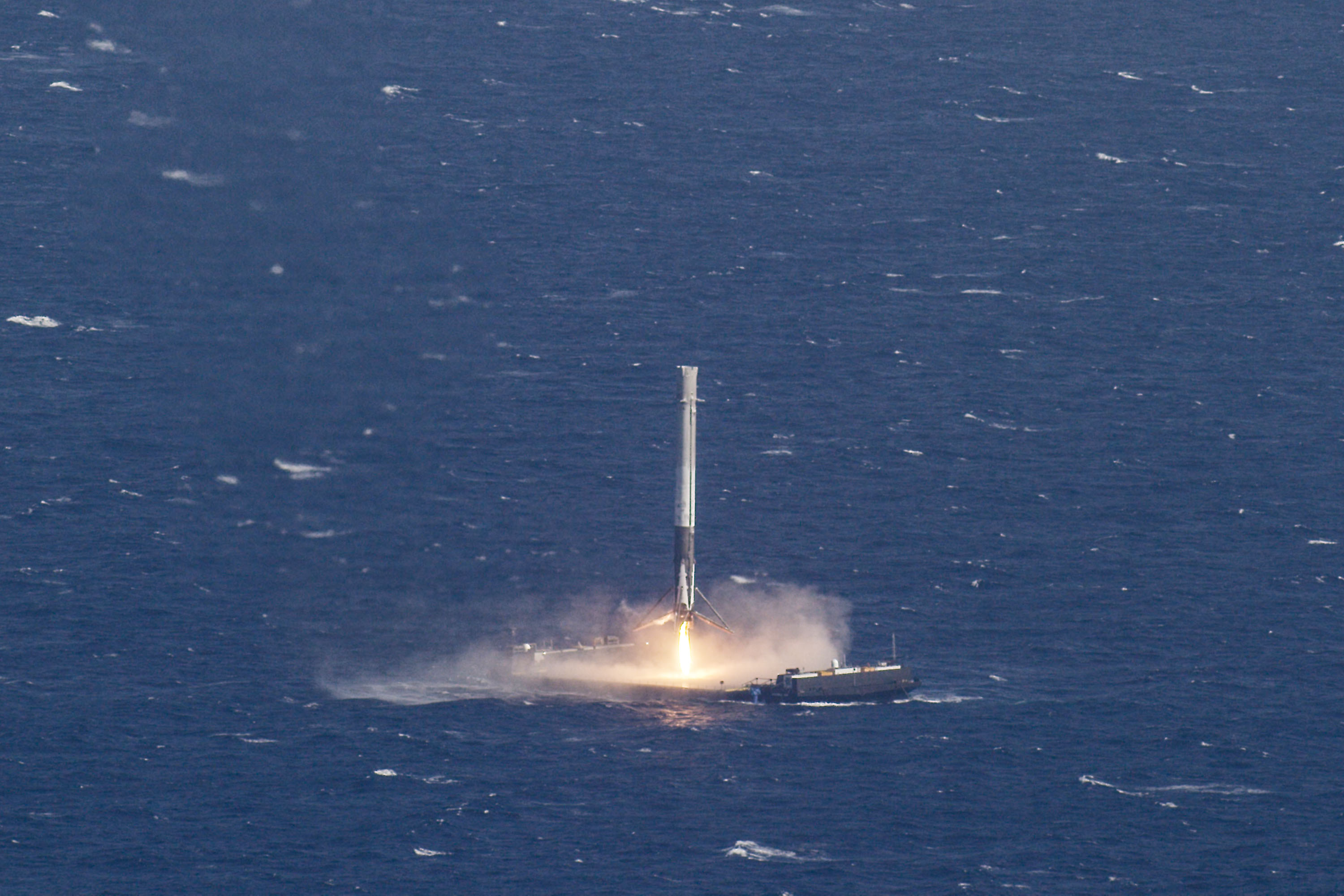 SpaceX'in tarih yazdığı anlardan muhteşem fotoğraflar