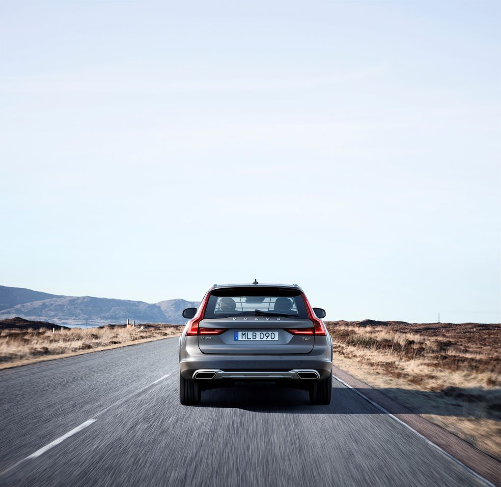 Volvo V90 Cross Country