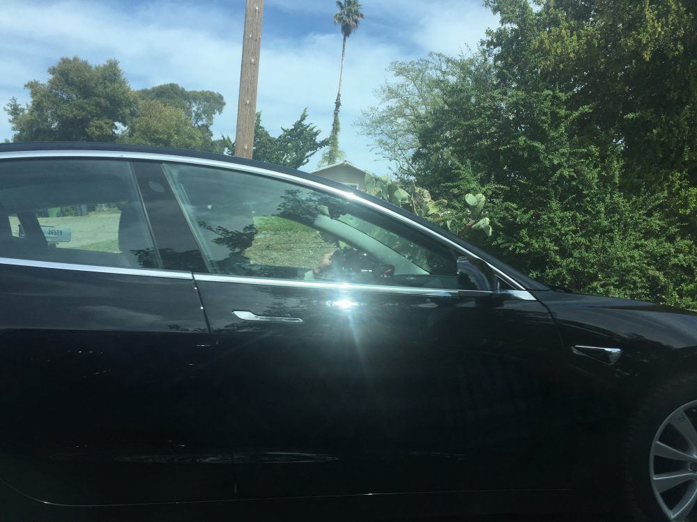 Tesla Model 3’den yeni görüntüler: Araç yeni sensörlerle mi gelecek?