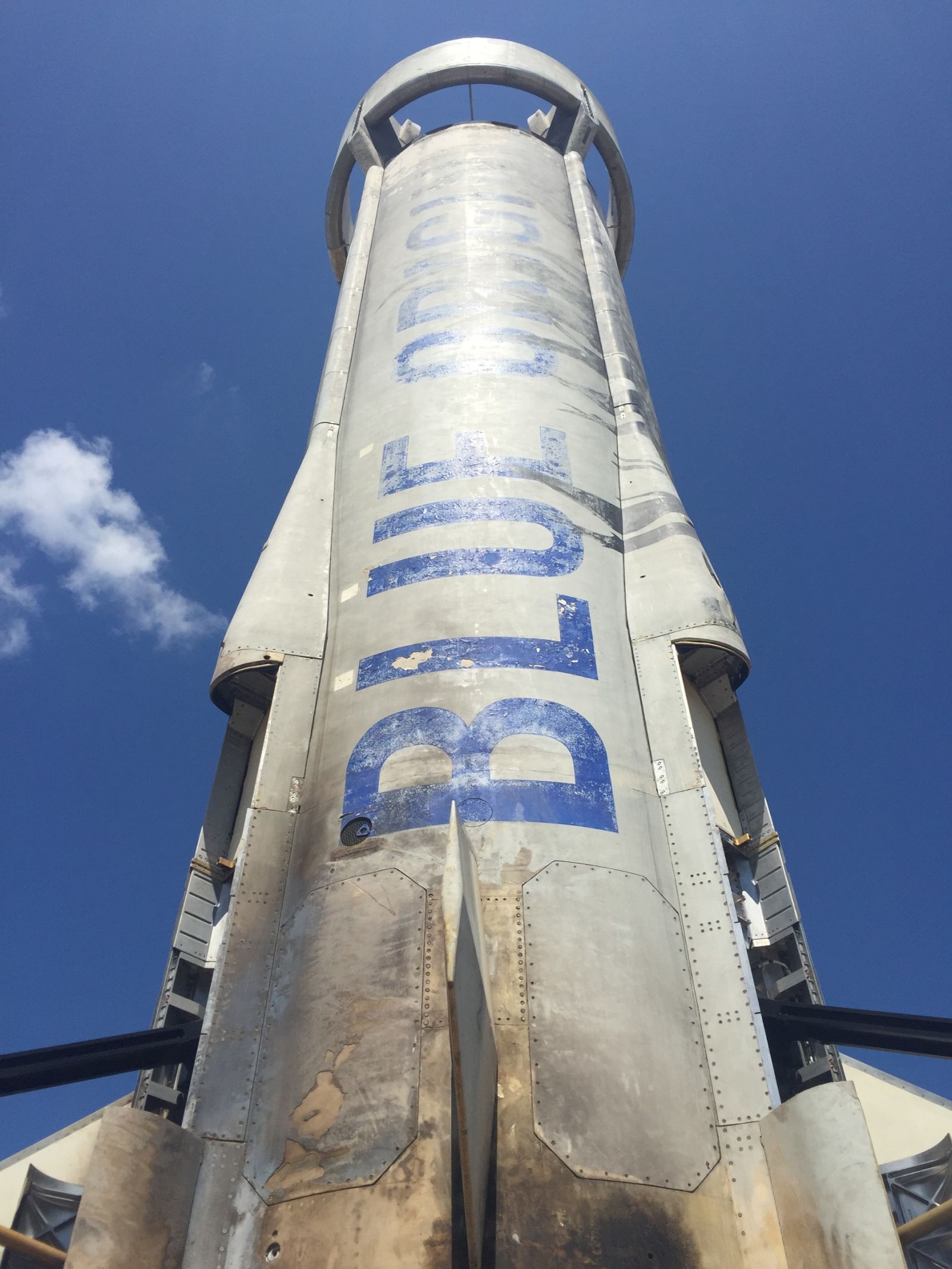 Blue Origin'in uzay turizmini başlatacak roketi ve uzay aracı