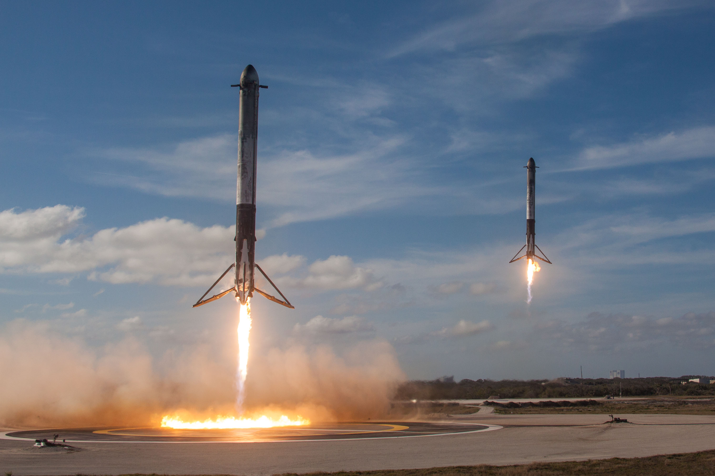 Falcon Heavy'nin ilk uçuşundan muhteşem görüntüler