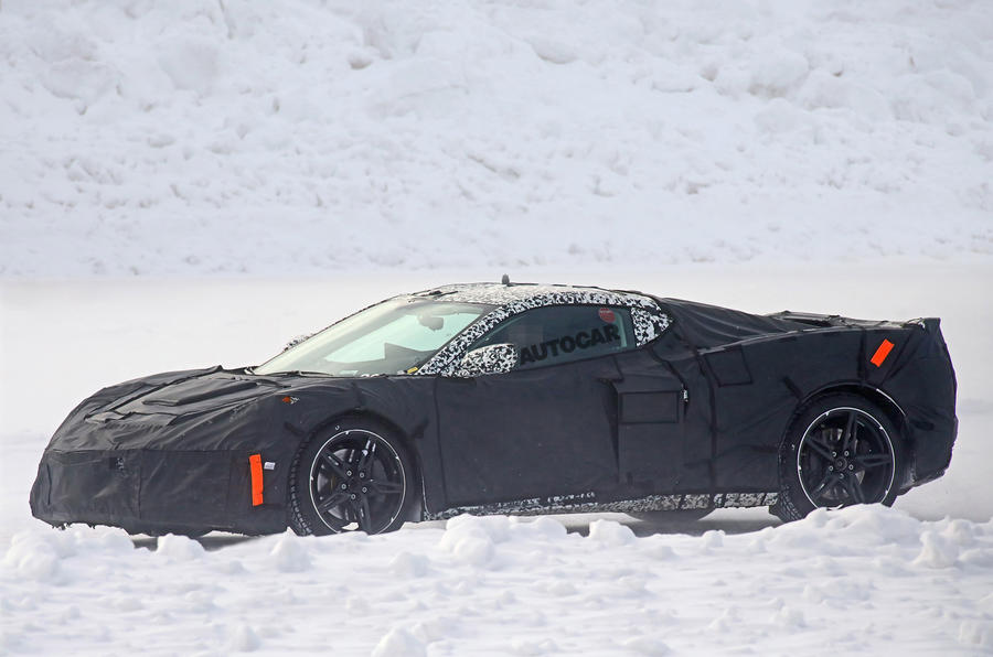 2019 Chevrolet Corvette: ortadan motorlu efsane yeniden görüntülendi