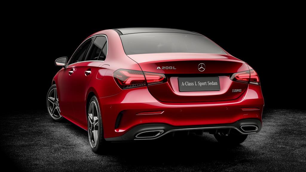 Mercedes A Sınıfı Sedan resmi olarak tanıtıldı